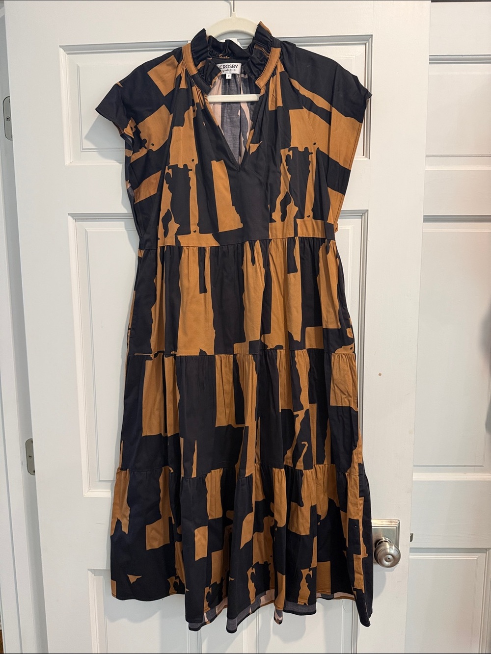 CROSBY by Mollie Burch Black and Tan Abstract Tiered Midi Dress